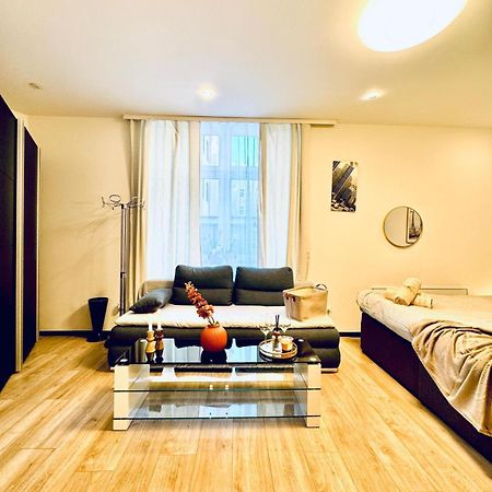 Central King Studio - 10 Mins Walk From Downtown Wien Eksteriør bilde